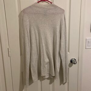 H&M - light gray turtle neck